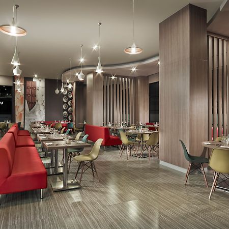 Swiss-Belinn Cawang Jakarta Eksteriør bilde