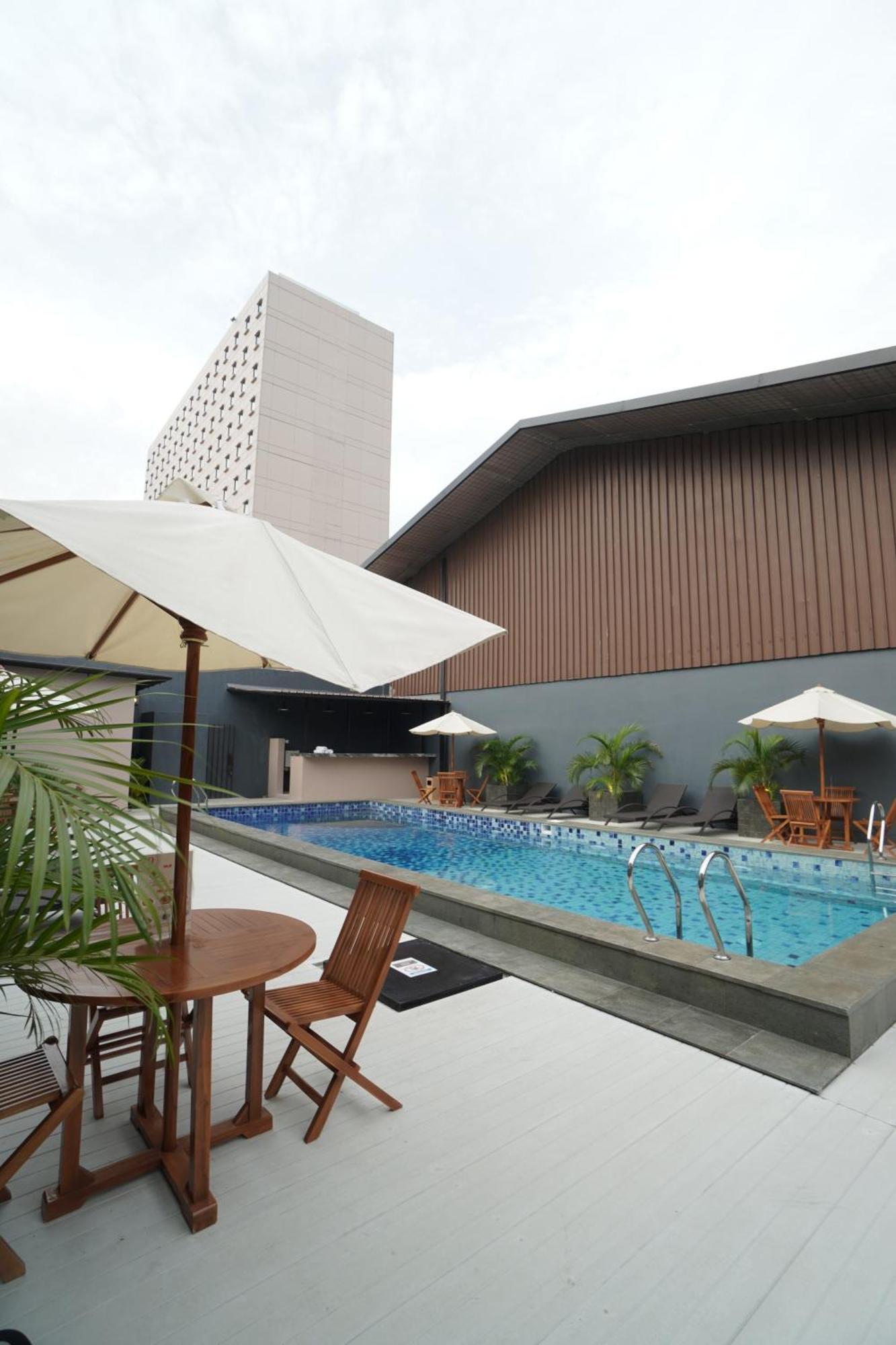 Swiss-Belinn Cawang Jakarta Eksteriør bilde